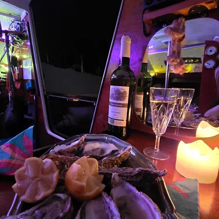 Nuit Insolite A Bord D'alibis, 8m * 滨海迪沃